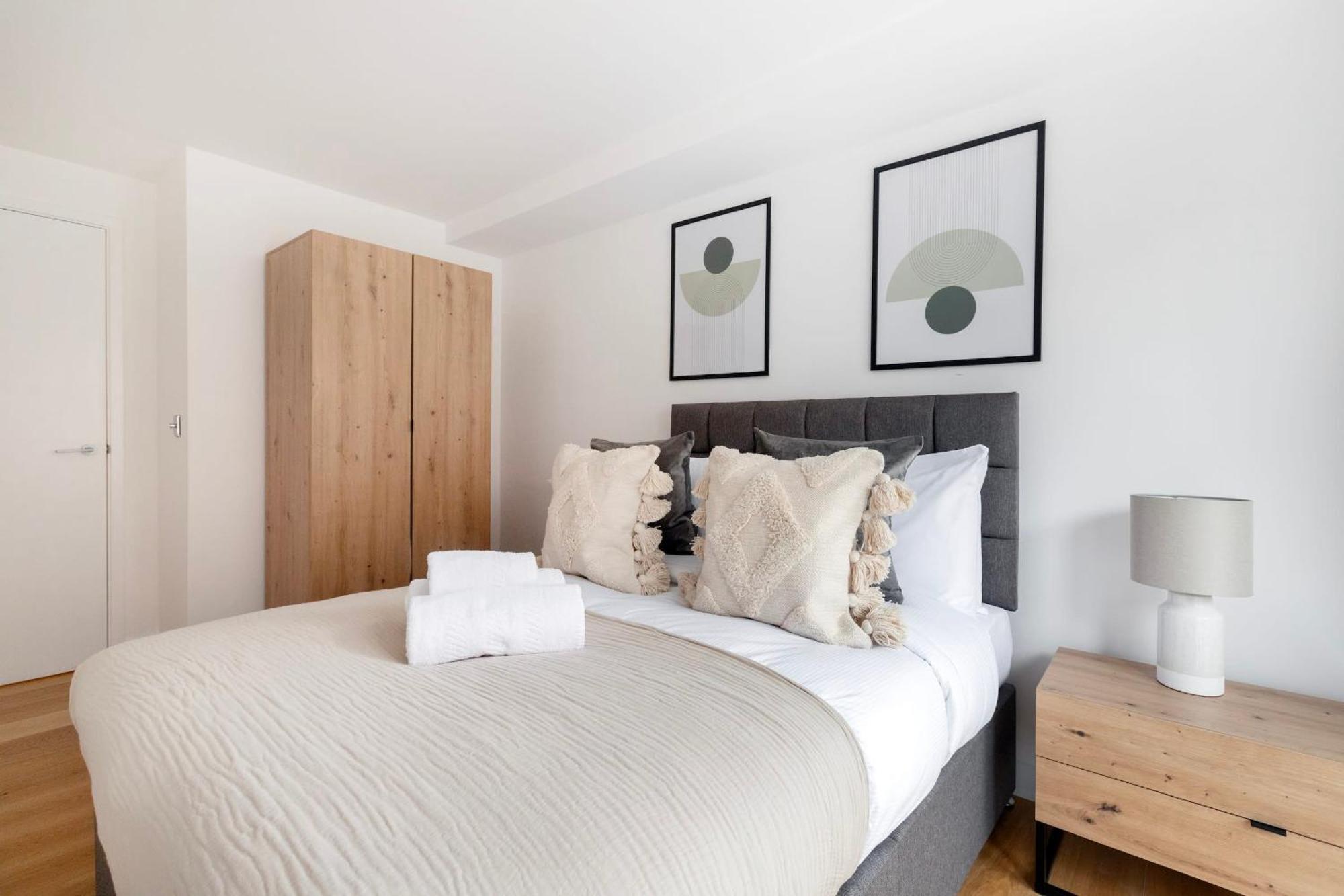 Fitzrovia With Balcony - Cityapartmentstay Londres Exterior foto